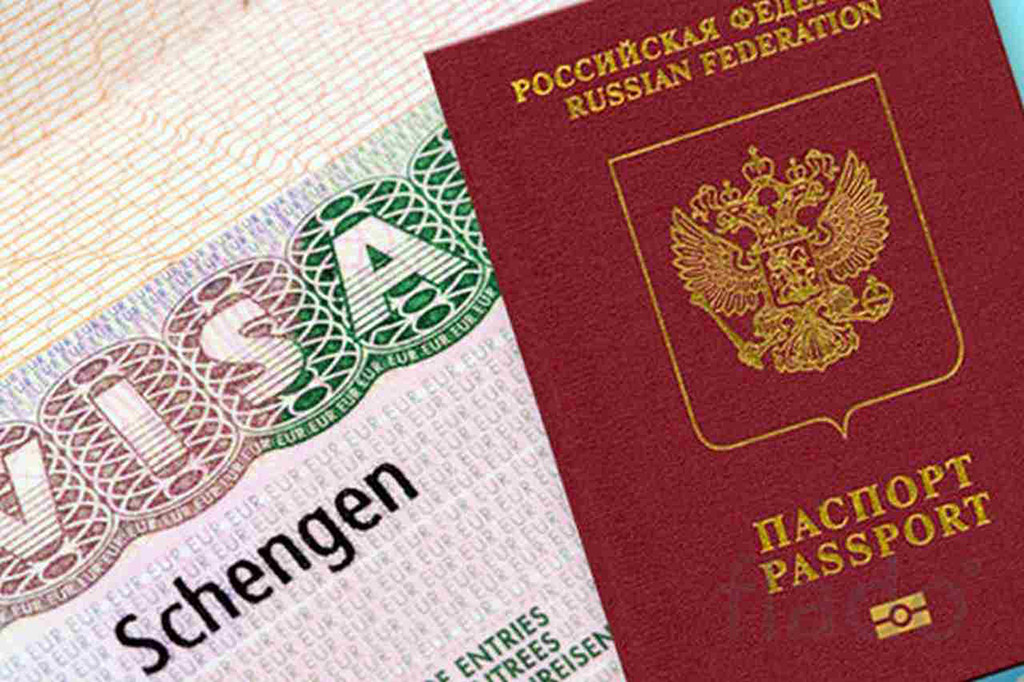 Документы на визу в Венгрию. Для оформления венгерской визы необходим стандартный набор документов для шенгенской визы, а также бронь отеля и обратный билет. 
