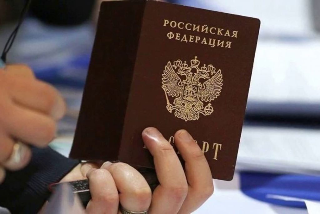 Как получить гражданство РФ таджику, не имеющему оснований для упрощенки?