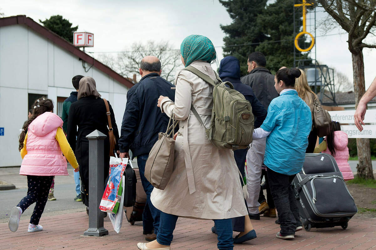 Как получить статус беженца в Германии? Как получить статус беженца в Германии из России