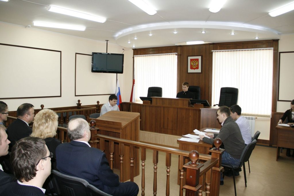Как снять запрет на въезд в РФ иностранным гражданам через суд?