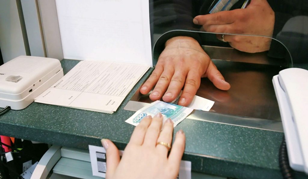 Когда необходимо вносить платежи за патент на работу?