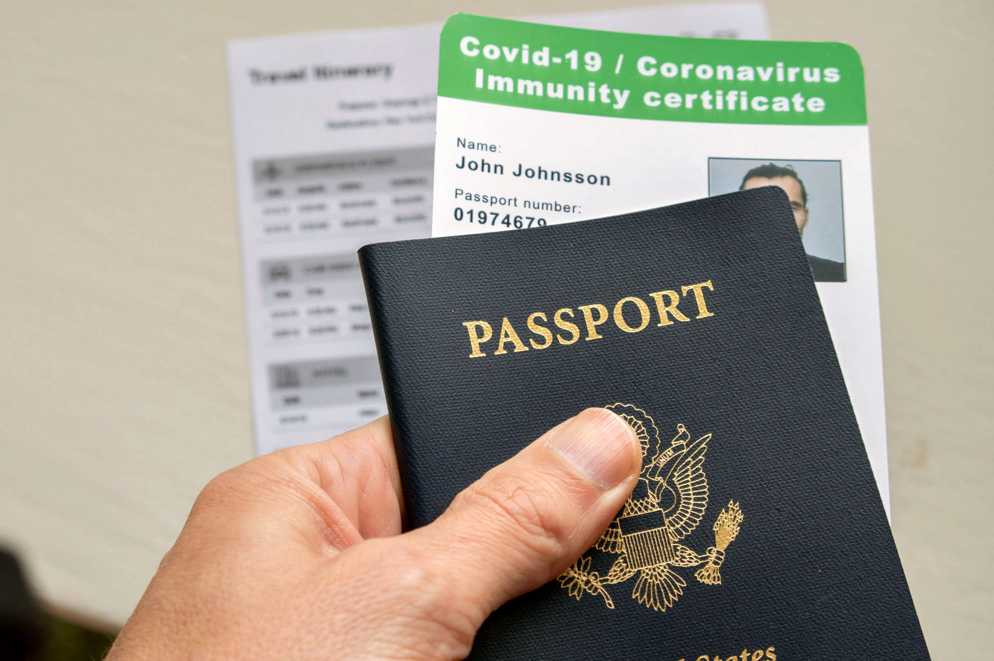 Ковидные паспорта в Европе: что это такое, кому и как можно получить?