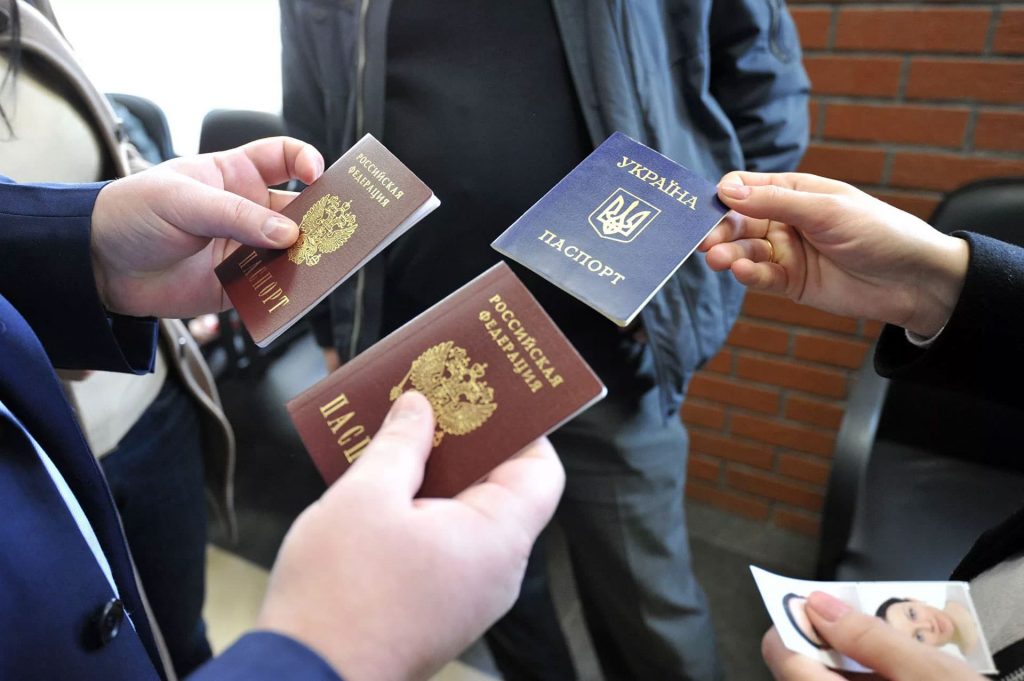 Кто может быстро получить гражданство РФ?