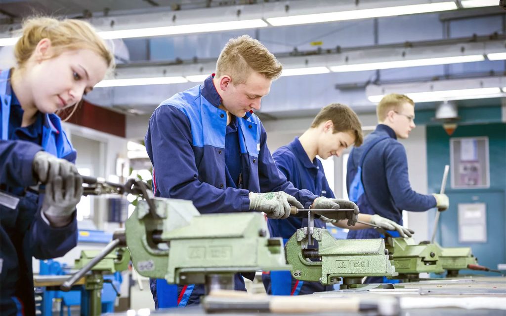 ausbildung в германии что это такое. Смотреть фото ausbildung в германии что это такое. Смотреть картинку ausbildung в германии что это такое. Картинка про ausbildung в германии что это такое. Фото ausbildung в германии что это такое