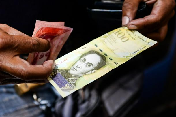 Сколько стоит виза в Венесуэлу. Консульский сбор за оформление венесуэльской визы составляет 30 долларов.