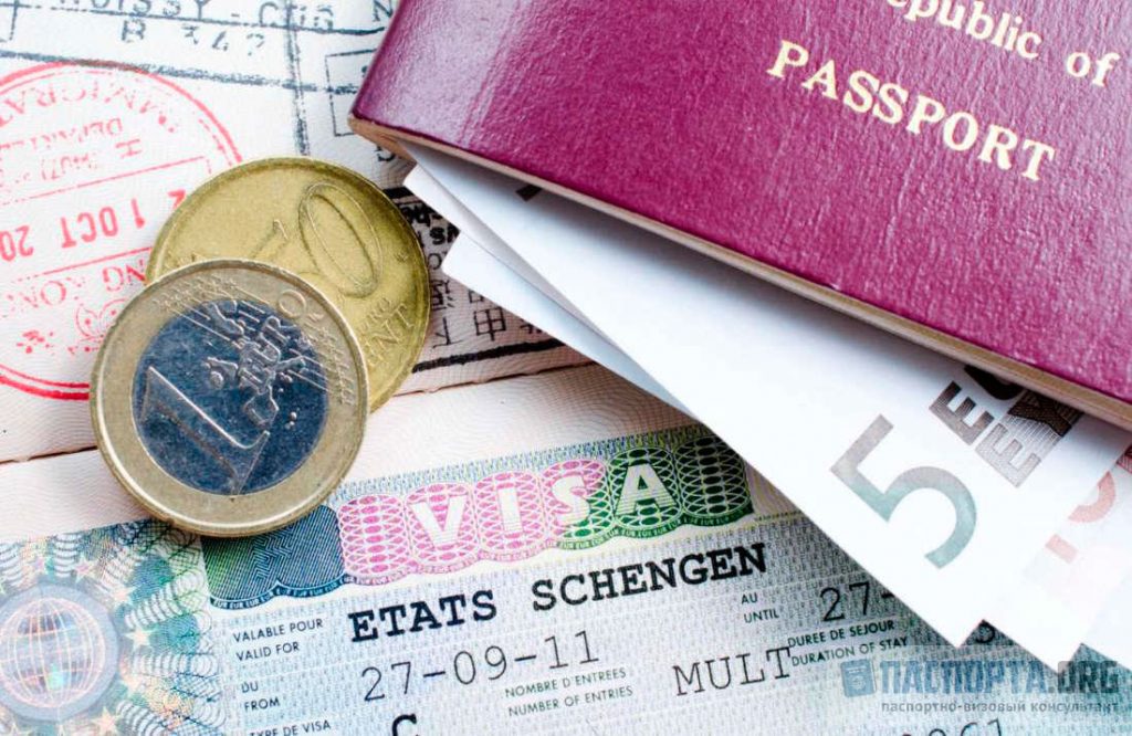 Стоимость визы в Словакию. При оформлении в обычном порядке визы в Словакию стоимость составит 35 евро.