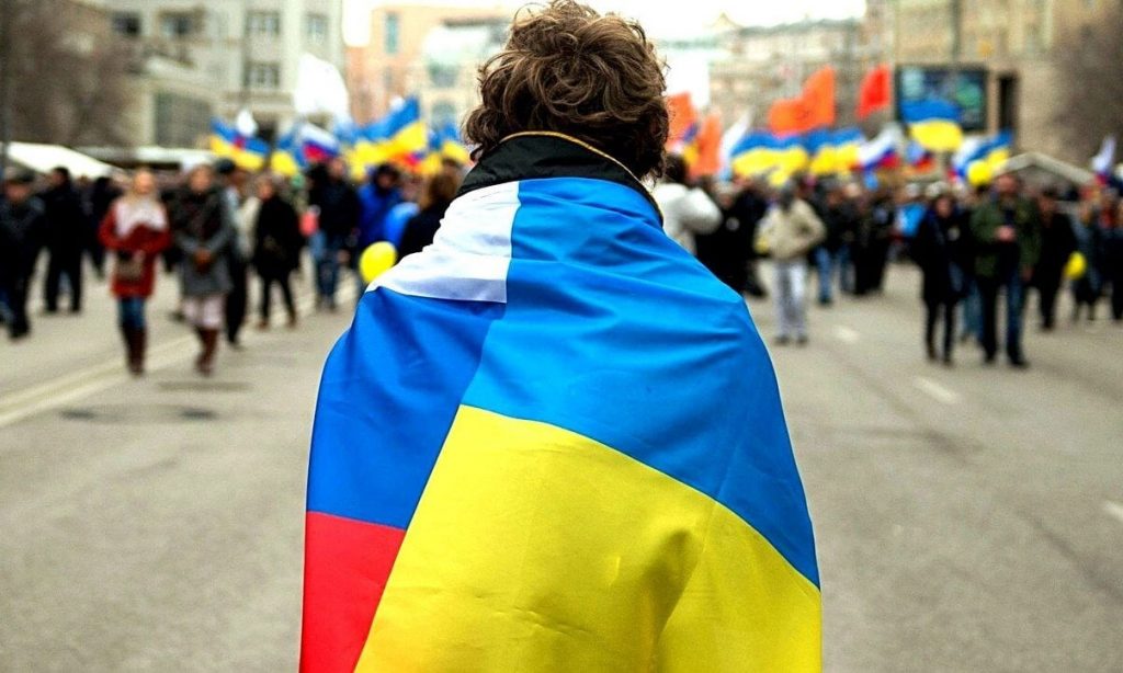 Стоит ли переезжать в Украину из России?
