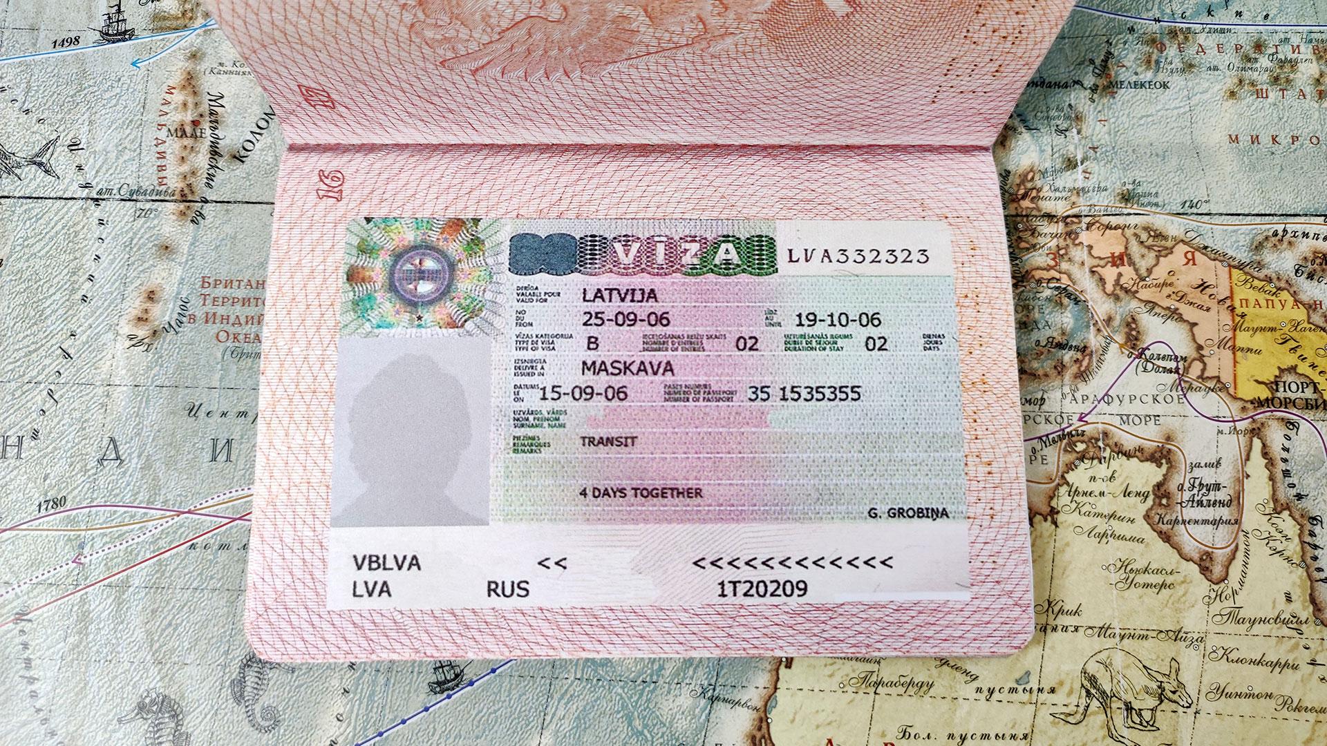 Нужна ли виза при транзите. Транзитная виза. Как выглядит транзитная виза. Как выглядит транзитная виза Белоруссии.